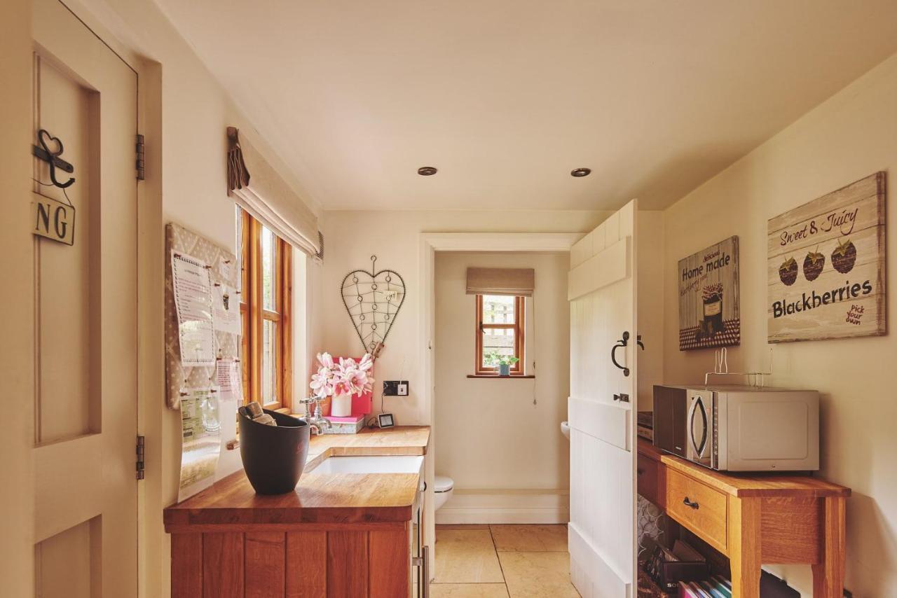 Apple Tree Cottage Beckford Екстериор снимка