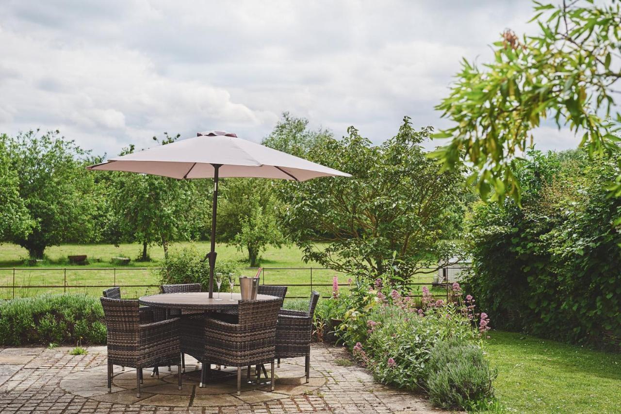 Apple Tree Cottage Beckford Екстериор снимка