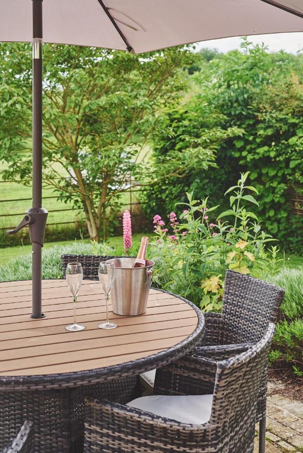 Apple Tree Cottage Beckford Екстериор снимка